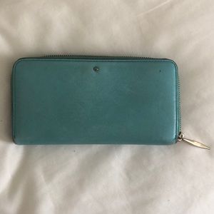 Kate Spade ZIp Around Wallet